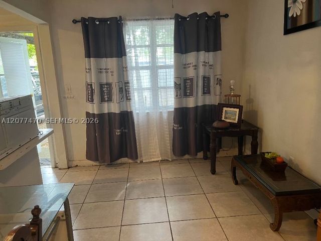 1918 Sheridan St, Hollywood, FL 33020