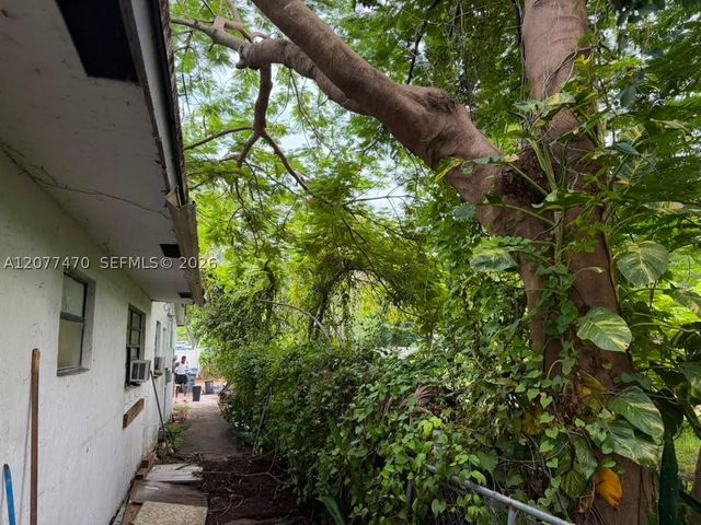 1918 Sheridan St, Hollywood, FL 33020