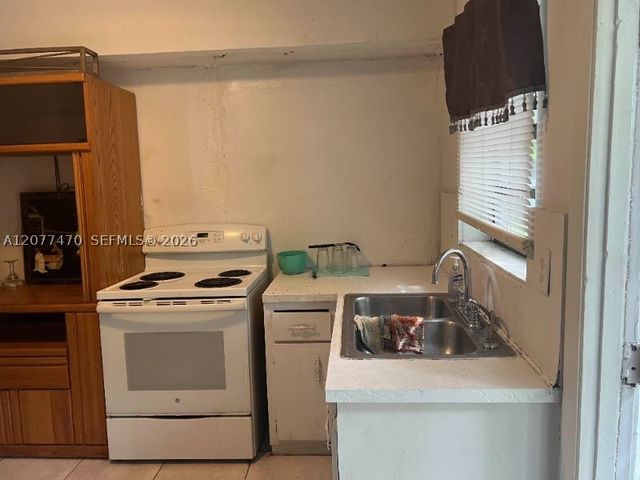 1918 Sheridan St, Hollywood, FL 33020