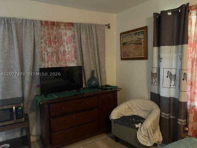 1918 Sheridan St, Hollywood, FL 33020