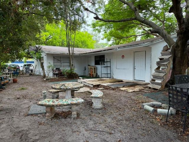 1918 Sheridan St, Hollywood, FL 33020
