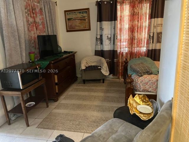 1918 Sheridan St, Hollywood, FL 33020