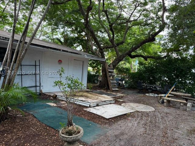 1918 Sheridan St, Hollywood, FL 33020