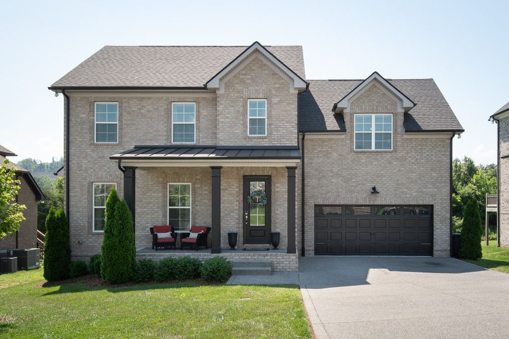 264 Crooked Creek Ln, Hendersonville, TN 37075