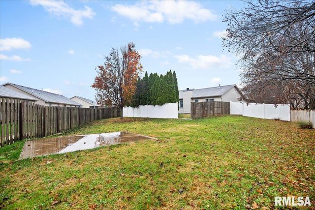 3810 Bristlecone Drive, Springfield, IL 62712