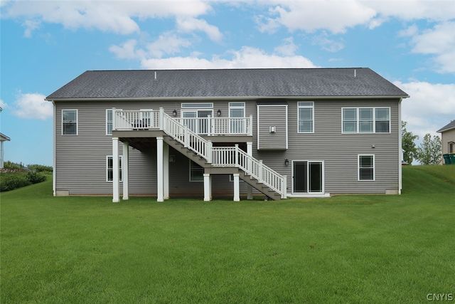 3036 Chillingham Way, Lysander, NY 13027