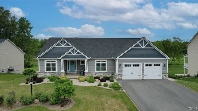 3036 Chillingham Way, Lysander, NY 13027