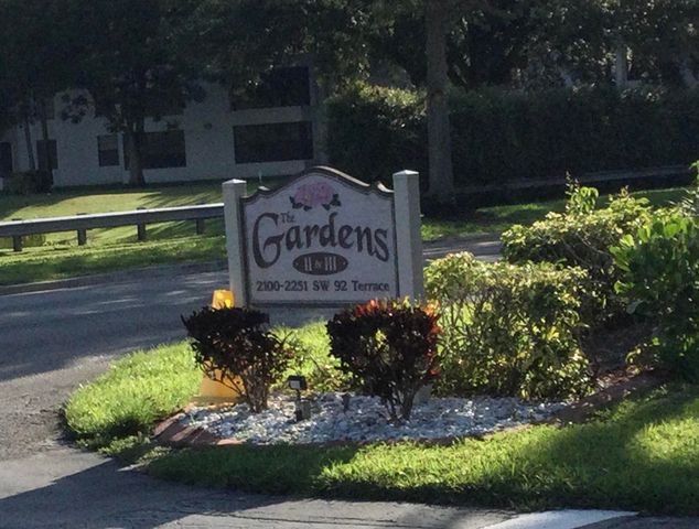 2240 SW 92nd Terrace 2402, Davie, FL 33324