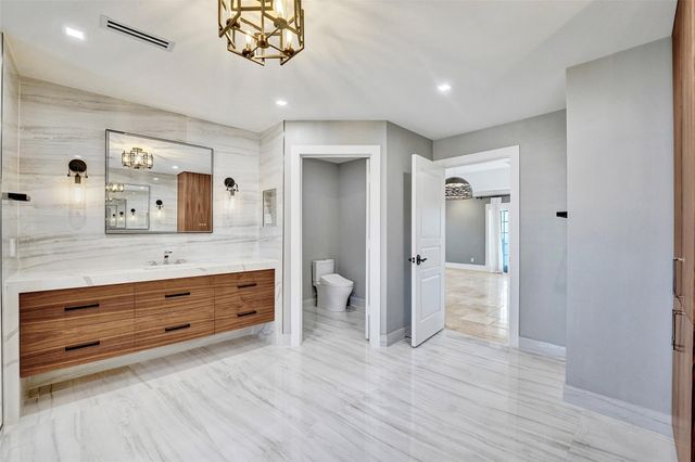 1744 SE 9th Street, Fort Lauderdale, FL 33316