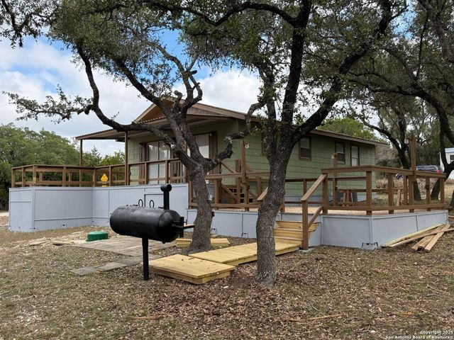 173 Water Oak, Canyon Lake, TX 78133