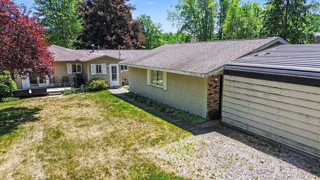 3336 Canal Drive, Hale, MI 48739