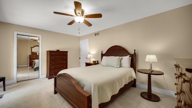 1437 Elm Court, Schererville, IN 46375