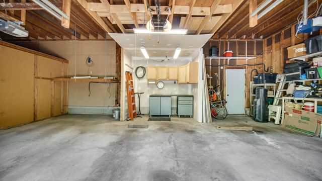 1437 Elm Court, Schererville, IN 46375