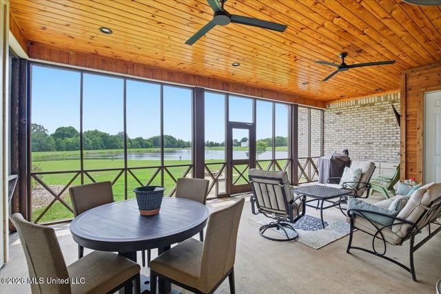 109 Hannalea Place, Flora, MS 39071