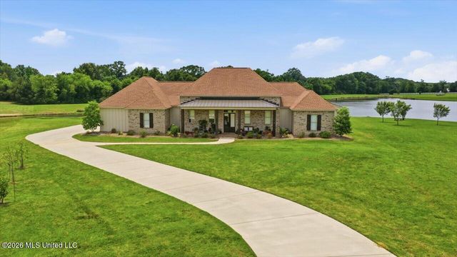 109 Hannalea Place, Flora, MS 39071