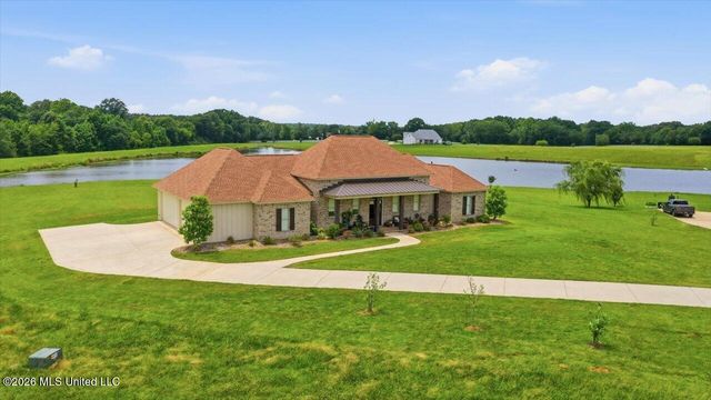 109 Hannalea Place, Flora, MS 39071
