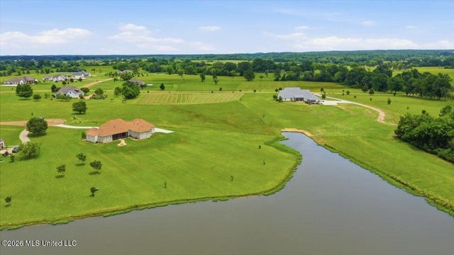 109 Hannalea Place, Flora, MS 39071