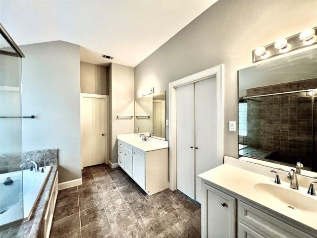 3731 Main Poplar Drive, Houston, TX 77025