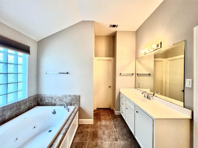 3731 Main Poplar Drive, Houston, TX 77025