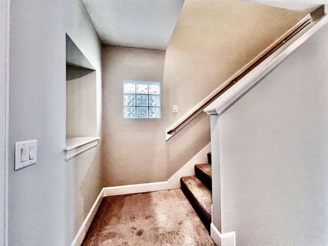 3731 Main Poplar Drive, Houston, TX 77025