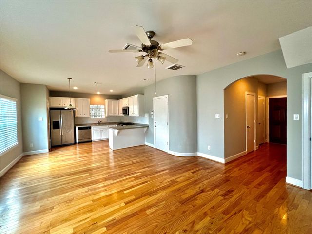 3731 Main Poplar Drive, Houston, TX 77025