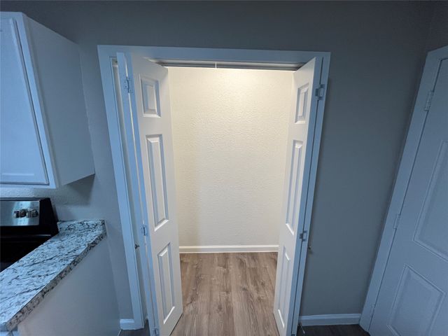 1227 S Montclair Avenue, Dallas, TX 75208