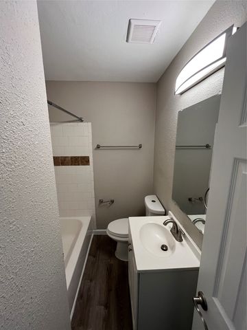 1227 S Montclair Avenue, Dallas, TX 75208