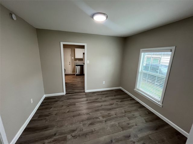 1227 S Montclair Avenue, Dallas, TX 75208