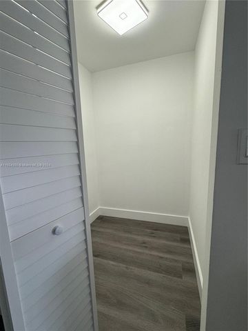 800 Parkview Dr 502, Hallandale Beach, FL 33009