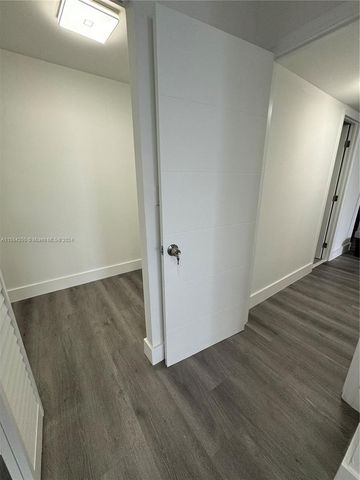 800 Parkview Dr 502, Hallandale Beach, FL 33009