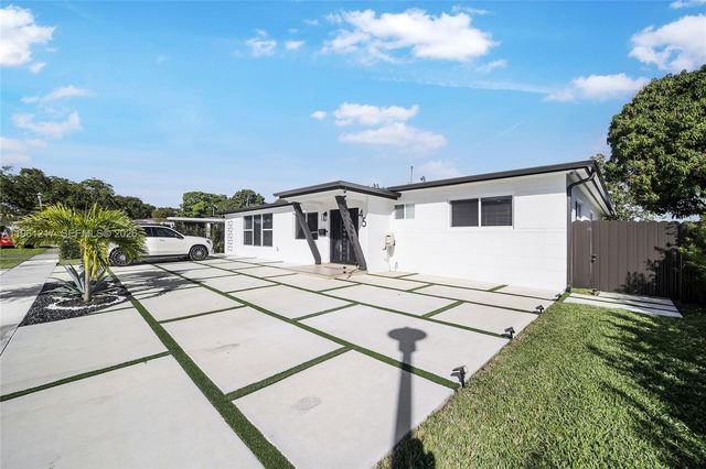 45 NE 124th Ter, North Miami, FL 33161