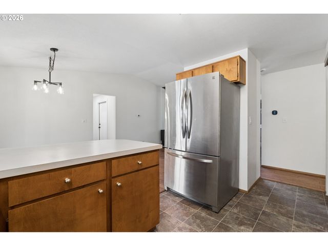7495 Sw 172ND Ave, Beaverton, OR 97007