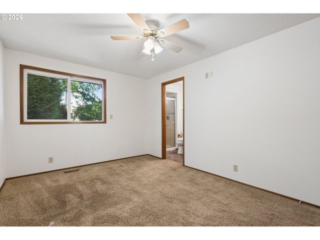 7495 Sw 172ND Ave, Beaverton, OR 97007