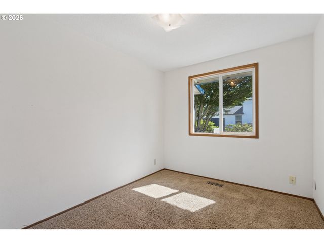 7495 Sw 172ND Ave, Beaverton, OR 97007