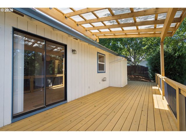 7495 Sw 172ND Ave, Beaverton, OR 97007