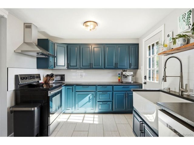1346 Venice St, Longmont, CO 80501