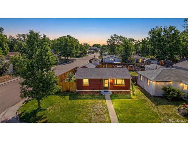 1346 Venice St, Longmont, CO 80501