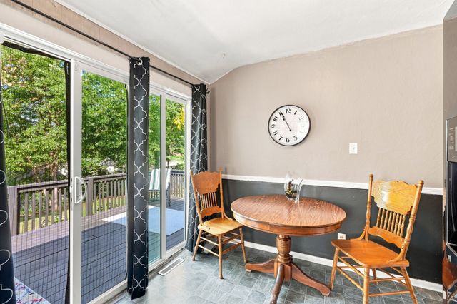 1268 E 33rd Court, Des Moines, IA 50317