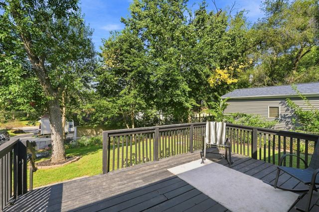 1268 E 33rd Court, Des Moines, IA 50317