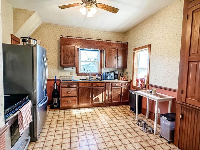 408 S 1st Street, Evansville, WI 53536
