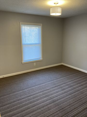 746 Holder Dr, Nashville, TN 37217