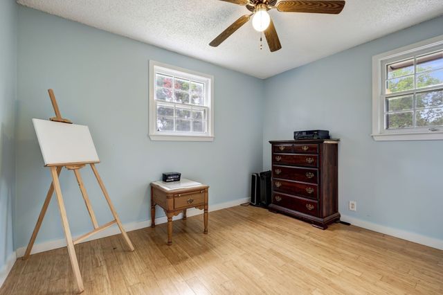 4884 Whittier Dr, Old Hickory, TN 37138