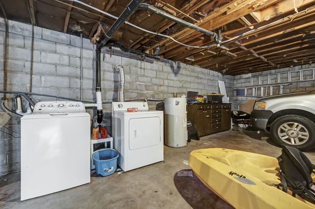 4884 Whittier Dr, Old Hickory, TN 37138
