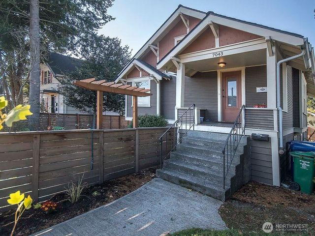 7039 24th Avenue NW, Seattle, WA 98117