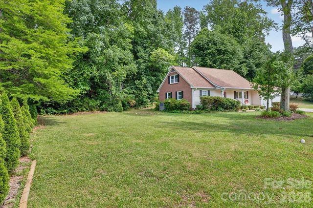 1303 Wildwood Drive, Kannapolis, NC 28081