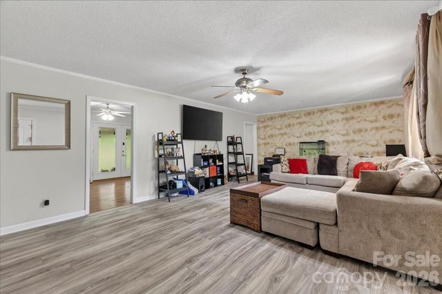 1303 Wildwood Drive, Kannapolis, NC 28081
