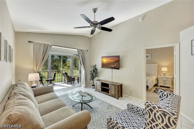 8228 Twelve Oaks CIR 323, Naples, FL 34113