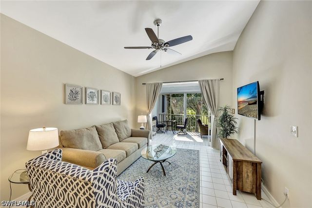 8228 Twelve Oaks CIR 323, Naples, FL 34113