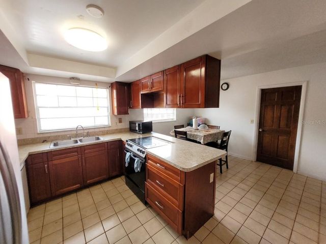 5891 SIR HENRY ROAD, Orlando, FL 32808