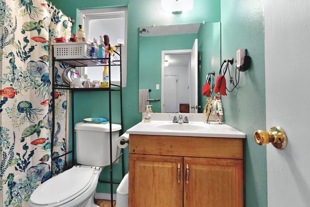 2040 Gomez Drive SW, Los Lunas, NM 87031